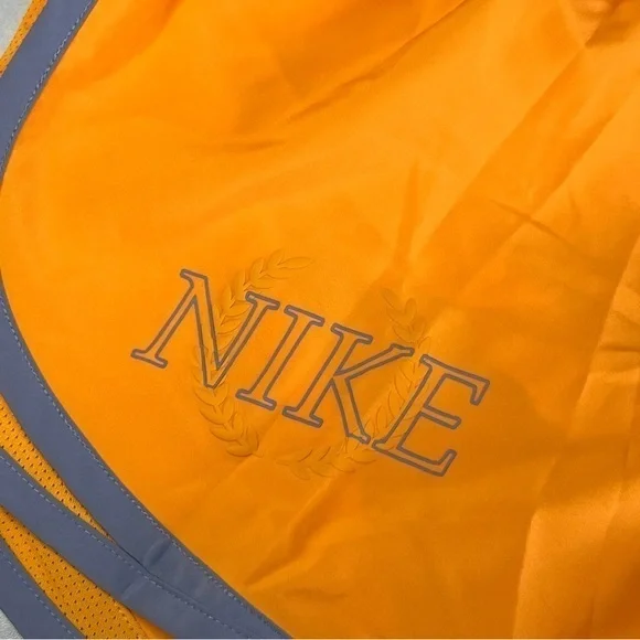 Nike NWT Running 3 Inch Dri-Fit Icon Tempo Womens Size Small Shorts DX0177-717 - Picture 6 of 9